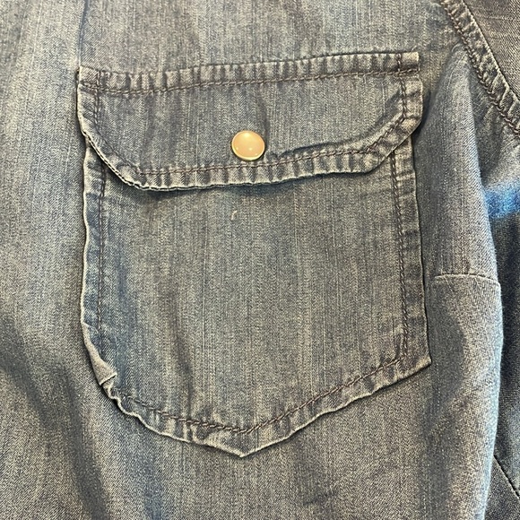 Boutique Plus, Woman’s Denim Button Down Shirt, Sz OX - Picture 6 of 7